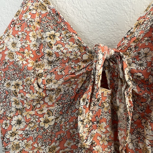 Patrons of Peace women’s floral summer short - Picture 2 of 9